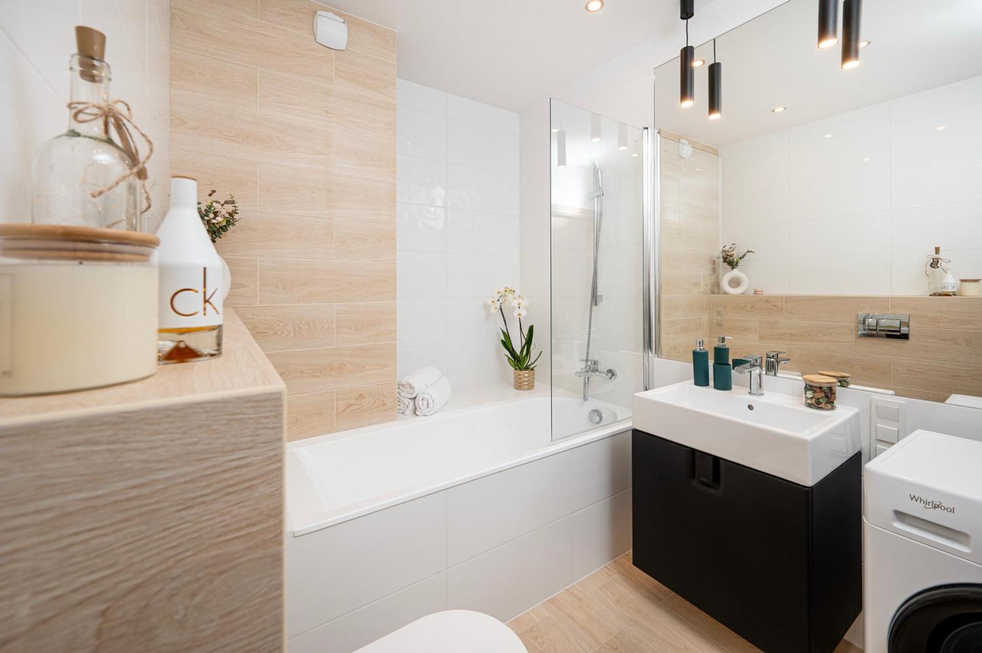 Manufaktura Residence - Apartamenty Prestiz Z Garazem Podziemnym I Dwoma Lazienkami Łódź Zewnętrze zdjęcie