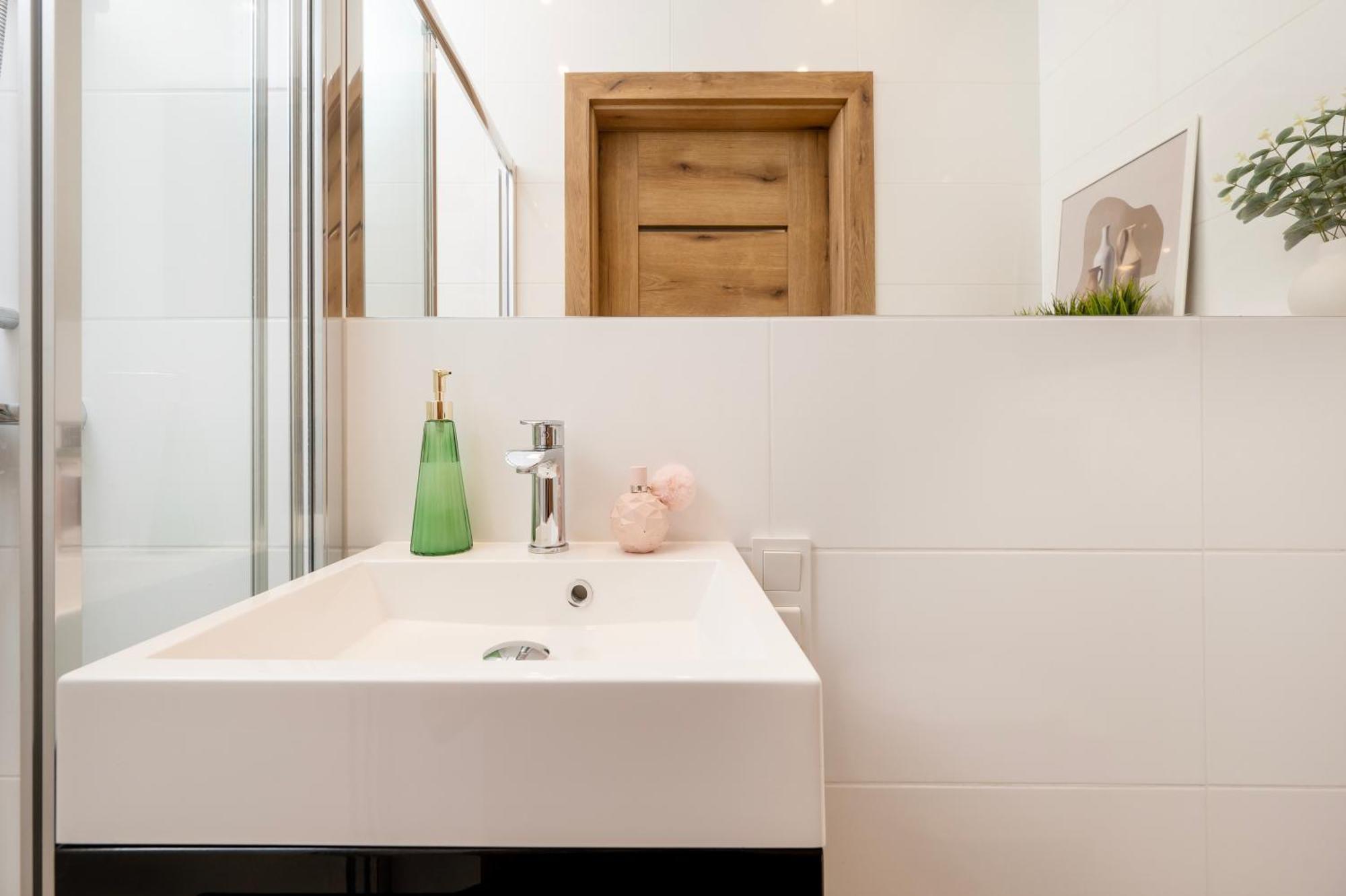 Manufaktura Residence - Apartamenty Prestiz Z Garazem Podziemnym I Dwoma Lazienkami Łódź Zewnętrze zdjęcie